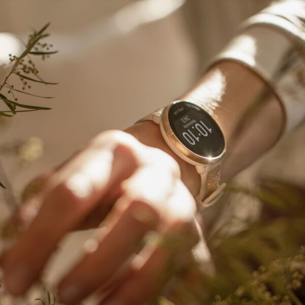 POLAR IGNITE 2 "Crystal Edition" – Image 2